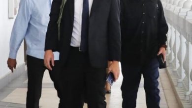 Photo of 代表律师将呈陈情书 黄明志求撤2控罪