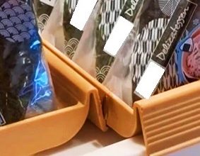 Photo of 熟食柜惊见蟑螂爬行 顾客贴网谴责 AEON致歉