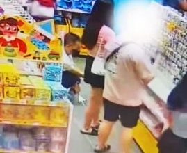 Photo of 疑在商场偷拍裙底 警追查男子下落