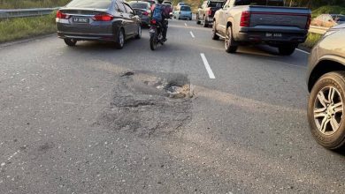 Photo of 撞路坑翻覆 骑士遭罗里辗毙