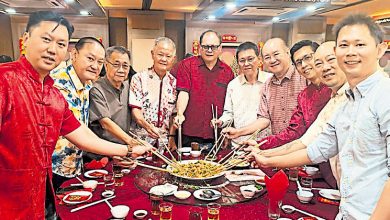 Photo of 【霹塑胶厂商公会新春团拜】潘中山:延长使用寿命 建议塑料袋印3R讯息
