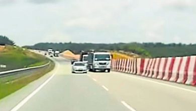 Photo of 士乃迪沙鲁大道危险超车 警传唤2司机开罚单