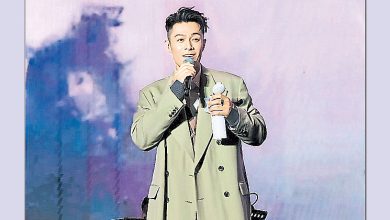 Photo of 周柏豪开唱前失声 思念外婆泪洒舞台