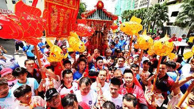 Photo of 柔古庙众神出銮 善信簇拥移驾至行宫