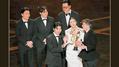 Photo of 《KPop猎魔女团》得奖致词被打断消音 奥斯卡惹歧视骂名