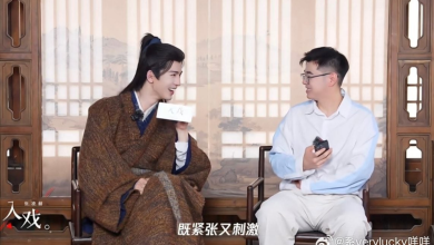 Photo of 张凌赫谈《逐玉》亲密戏脸红 90岁爷爷熬夜追剧被劝阻