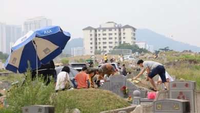 Photo of 槟岛4大义山现祭祖潮 民众“斗早”完成扫墓仪式