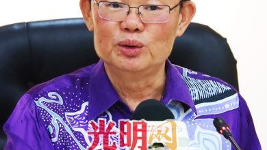 Photo of 曹观友：走访街坊询民意 今年涨地税投诉不多