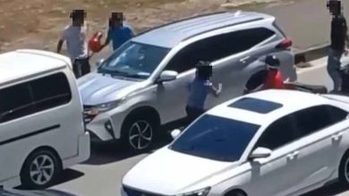 Photo of 教师遭围攻砸车 警闪电逮捕5男