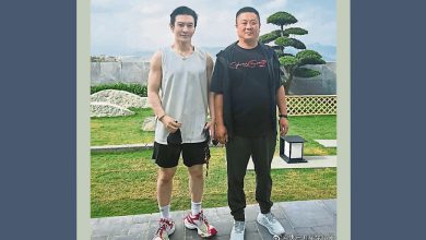 Photo of 黄晓明偶像包袱重 跑步穿增高鞋戴假发片