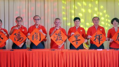 Photo of 紫阳阁新春挥毫 千人共庆元宵