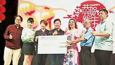 Photo of 荃赢密码公司送暖 3000元捐峇冬丁宜安老院