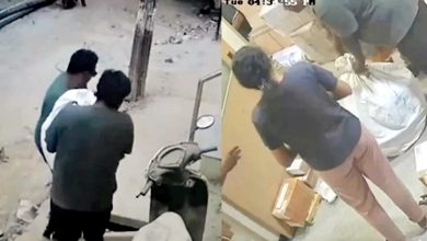 Photo of 买不到车票 把阿公当包裹寄 快递店员喊停