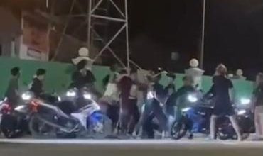 Photo of 清真寺前群殴 警捕9男充公摩多 甲总警长: 绝不给脸闹事骑士