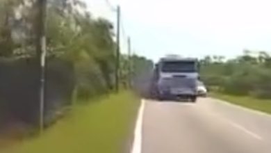 Photo of 窄路强行超车  拖格罗里被轰马路杀手