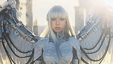 Photo of Lisa化身科幻女战士 《Bad Angel》点击破200万