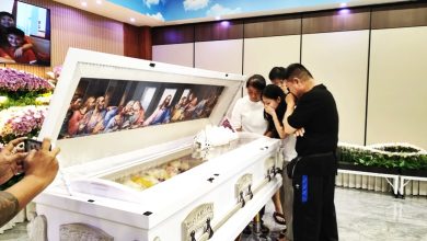 Photo of 皮划艇翻覆2死〡家属送别林枷城 “去当快乐小天使”