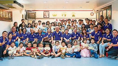 Photo of 颁奖学金及教育辅助金 马口潮州会馆奖励生育