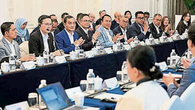 Photo of 柔大臣率团官访中国 与逾150投资者战略洽谈