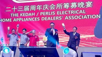 Photo of 吉玻家电商公会庆23周年 郭春成献唱掀高潮 晚宴筹逾7万新会所经费