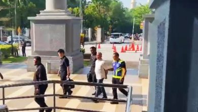 Photo of 被控入侵他人电子钱包账户 男子不认罪保外