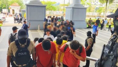 Photo of 逾50蒙面男子砸娱乐中心 32人认罪各罚款3千 两19岁被告罚2千