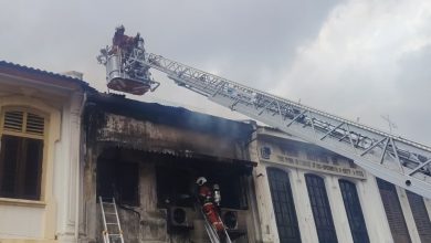 Photo of 大伯公街律师楼大火 消拯局证实有2人受困