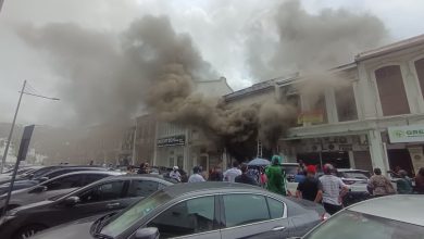 Photo of 大伯公街店屋大火 传有人困火场