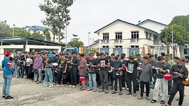 Photo of 甲警打击非法飙摩多 捕16人包括1中学生