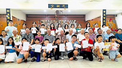 Photo of 北马谢氏宗祠颁奖学金 谢清渊勉励学生续努力