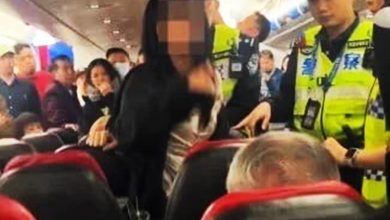 Photo of 中国女子机上失控致航班延误 南航：非我员工