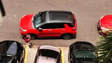 Photo of “双重泊车”受困怒砸车 冲动女惊动警方急道歉