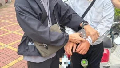Photo of 恶男掳女学生进草丛 骑士挥棍救人