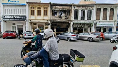 Photo of 疑无法从大门逃生 2人困二楼避险丧命