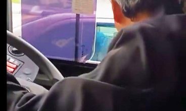 Photo of 轿车逆行遇巴士被逼退 全网讨伐吁吊销驾照