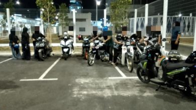 Photo of 机场非法集结 警扣押10摩多1轿车