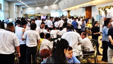Photo of 亲友政商伙伴送别 敦林良实举殡