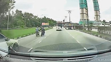 Photo of 切换至左车道伸手 骑士攫夺背包被捕