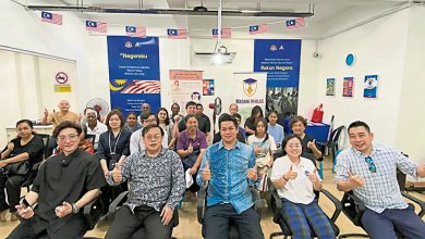 Photo of 罗炜家：企业赞助升学 家长说明会收集资料