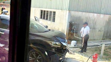 Photo of 汽车失控撞入校园 2女学生1死1伤