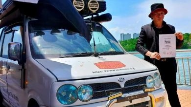 Photo of 遭盗窃遇碰瓷 大马男驾20年Kenari 成功环游32国