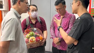 Photo of 女司机遭撞仍昏迷ICU 沈志强特助慰问伤者夫