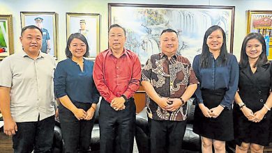Photo of 推动20周年回校日系列活动 黄荣盛捐10万挺日新