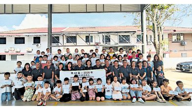 Photo of 北海励华校友会 6510奖励金惠76人