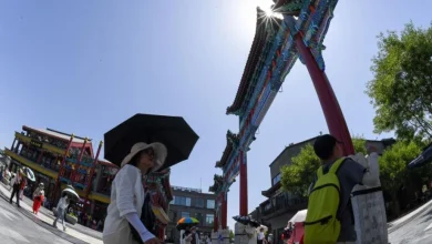 Photo of 中国多地将迎35℃+高温 专家:出门“多穿红色衣服”