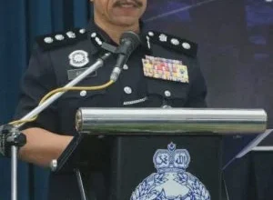 Photo of 警方起获逾174公斤冰毒 捕2人助查
