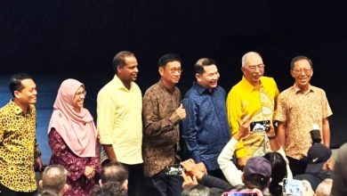 Photo of 拉菲兹聂纳兹米今午宣布动向 6蓝眼议员出席力挺