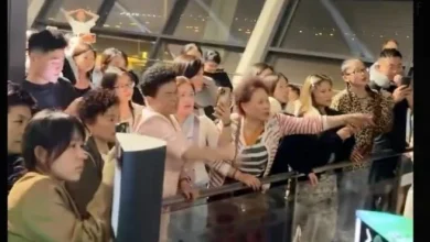 Photo of 视频|上海飞隆航班突取消 延误逾51小时！ 乘客机场怒吼集体喊“赔偿”！