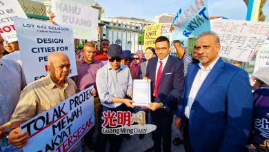 Photo of 牛汝莪居民议会外和平请愿 反对建高密度综合大楼