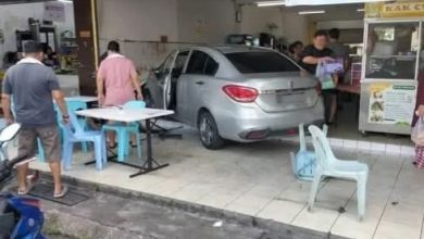Photo of 七旬翁驾车冲入咖啡店 夫妇摊主受伤送院